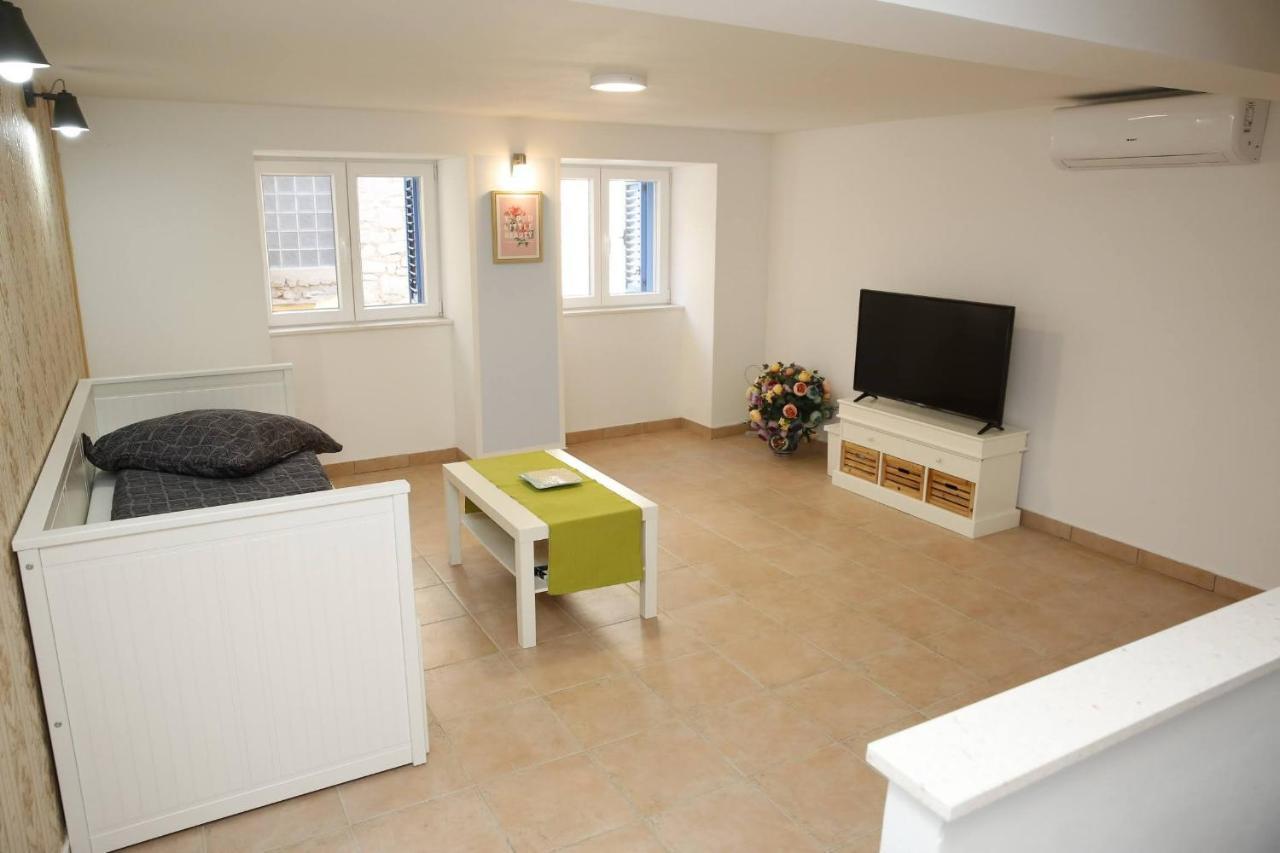 Holiday Home Yan With Bay View Vodice Zewnętrze zdjęcie