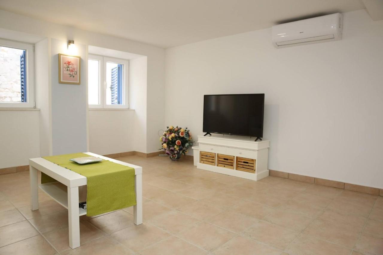 Holiday Home Yan With Bay View Vodice Zewnętrze zdjęcie