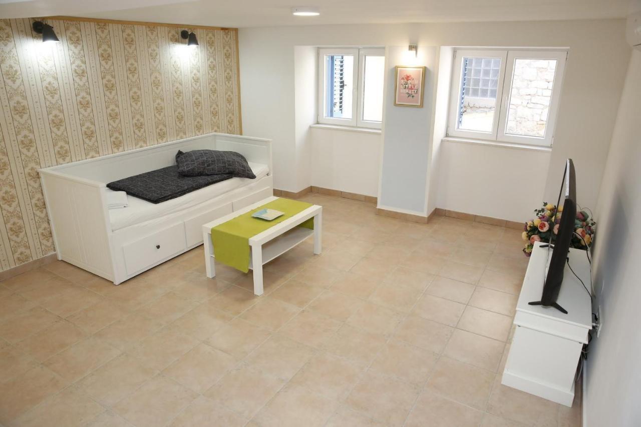 Holiday Home Yan With Bay View Vodice Zewnętrze zdjęcie